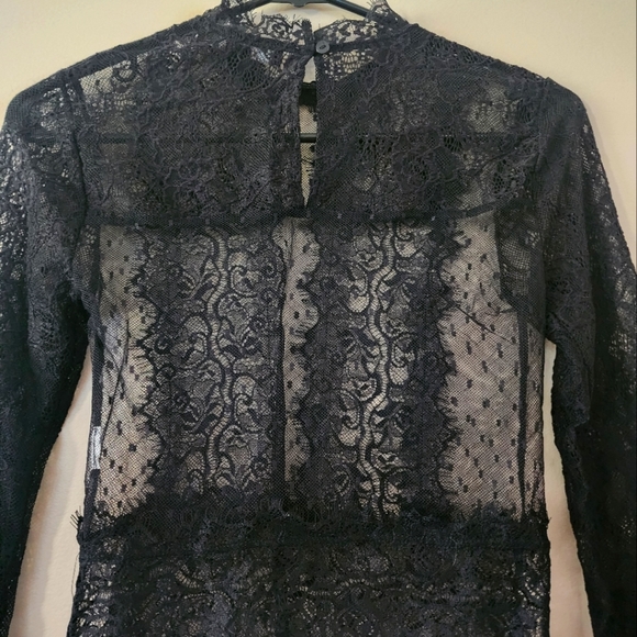 Lace crop top - Picture 2 of 5